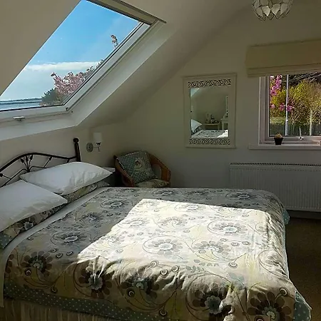 Inisean Ocean View 4*