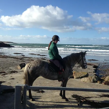 Inisean Ocean View 4*